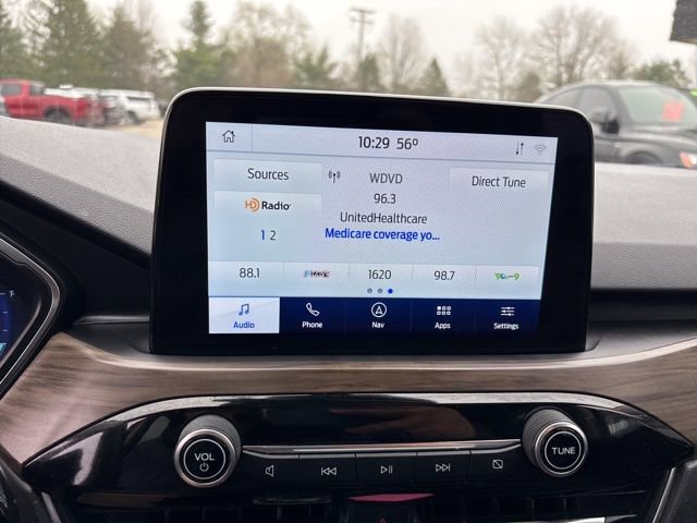 Used 2020 Ford Escape Titanium image 20