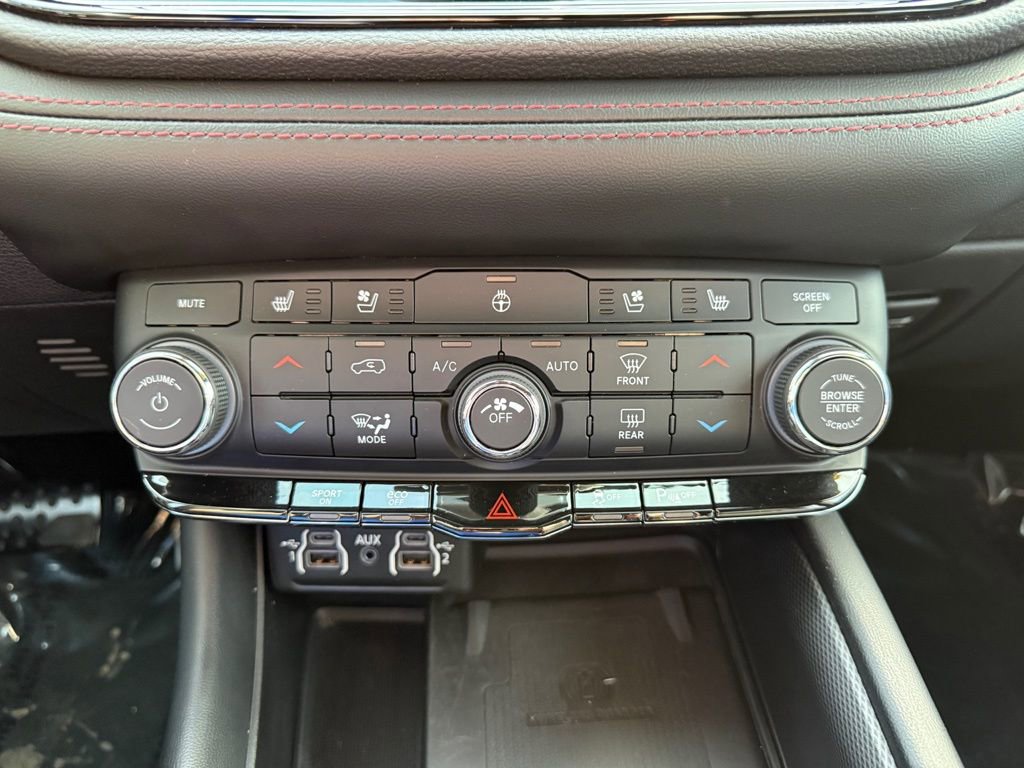 Used 2022 Dodge Durango R/T w/ Blacktop Package image 28