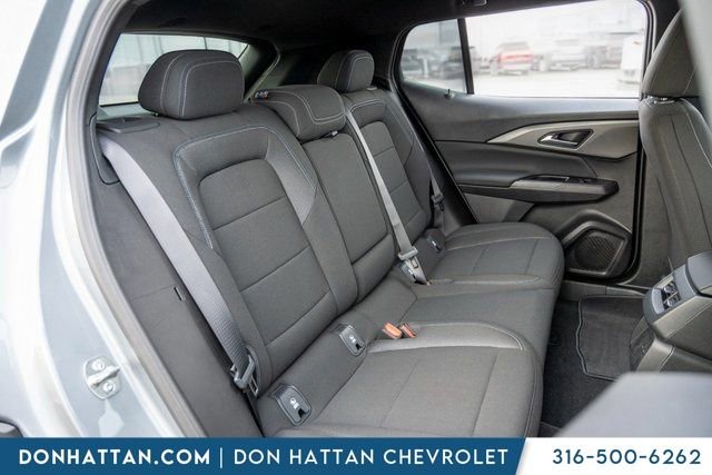 New 2026 Chevrolet Equinox EV LT image 24