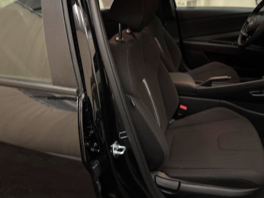 New 2026 Hyundai Elantra Sport FWD image 15