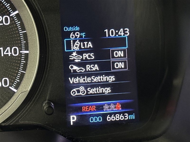 Used 2021 Toyota Corolla SE FWD image 27