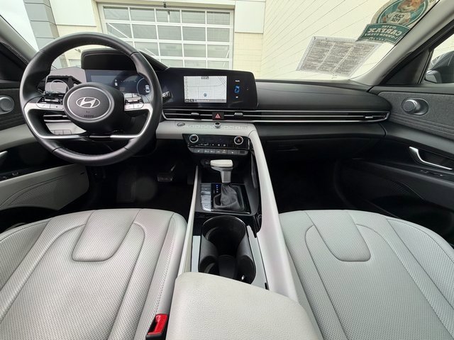 Certified 2024 Hyundai Elantra Limited image 17