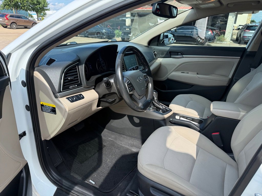 Used 2018 Hyundai Elantra Value Edition FWD image 13