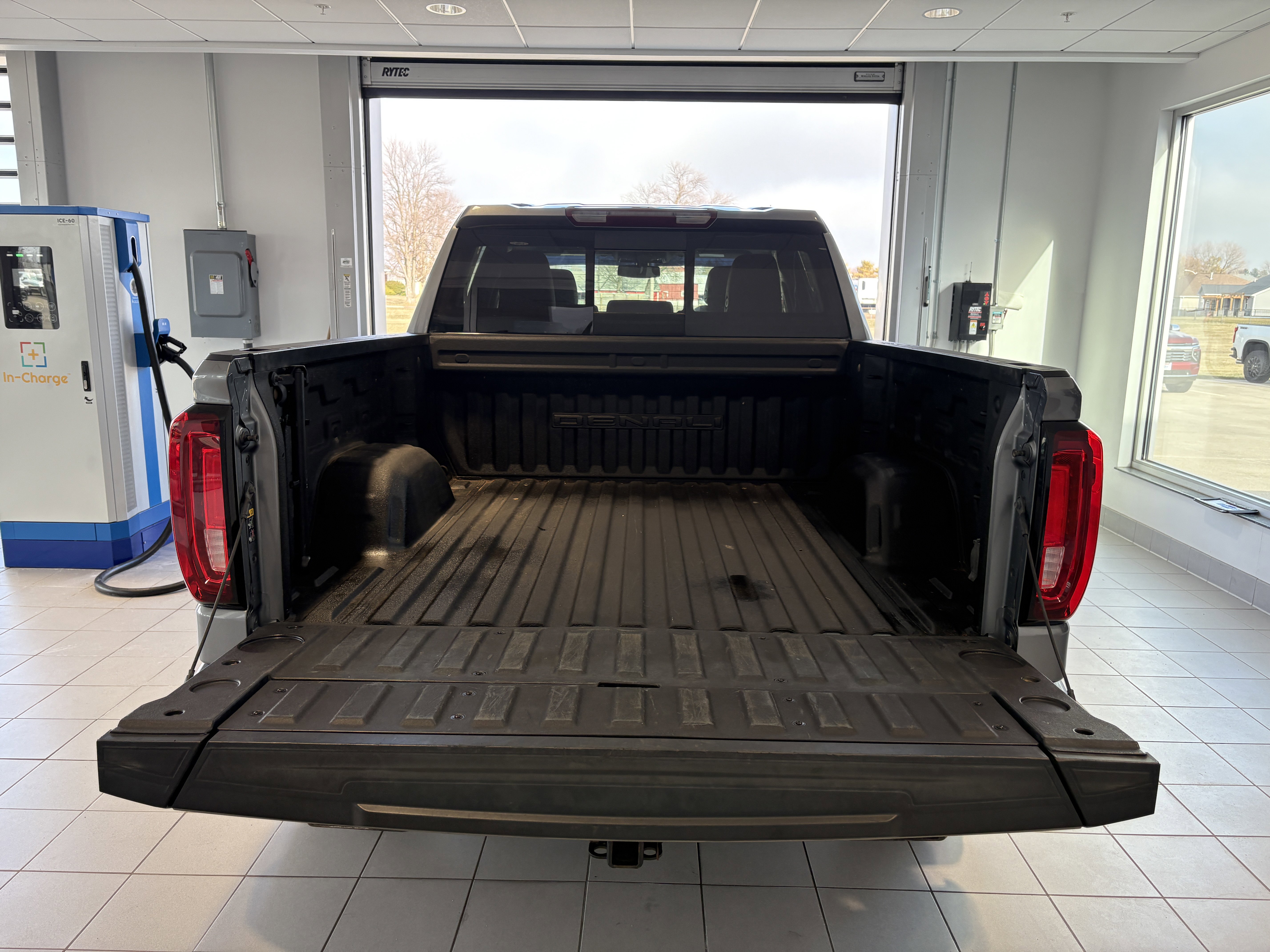 Used 2021 GMC Sierra 1500 Denali image 5