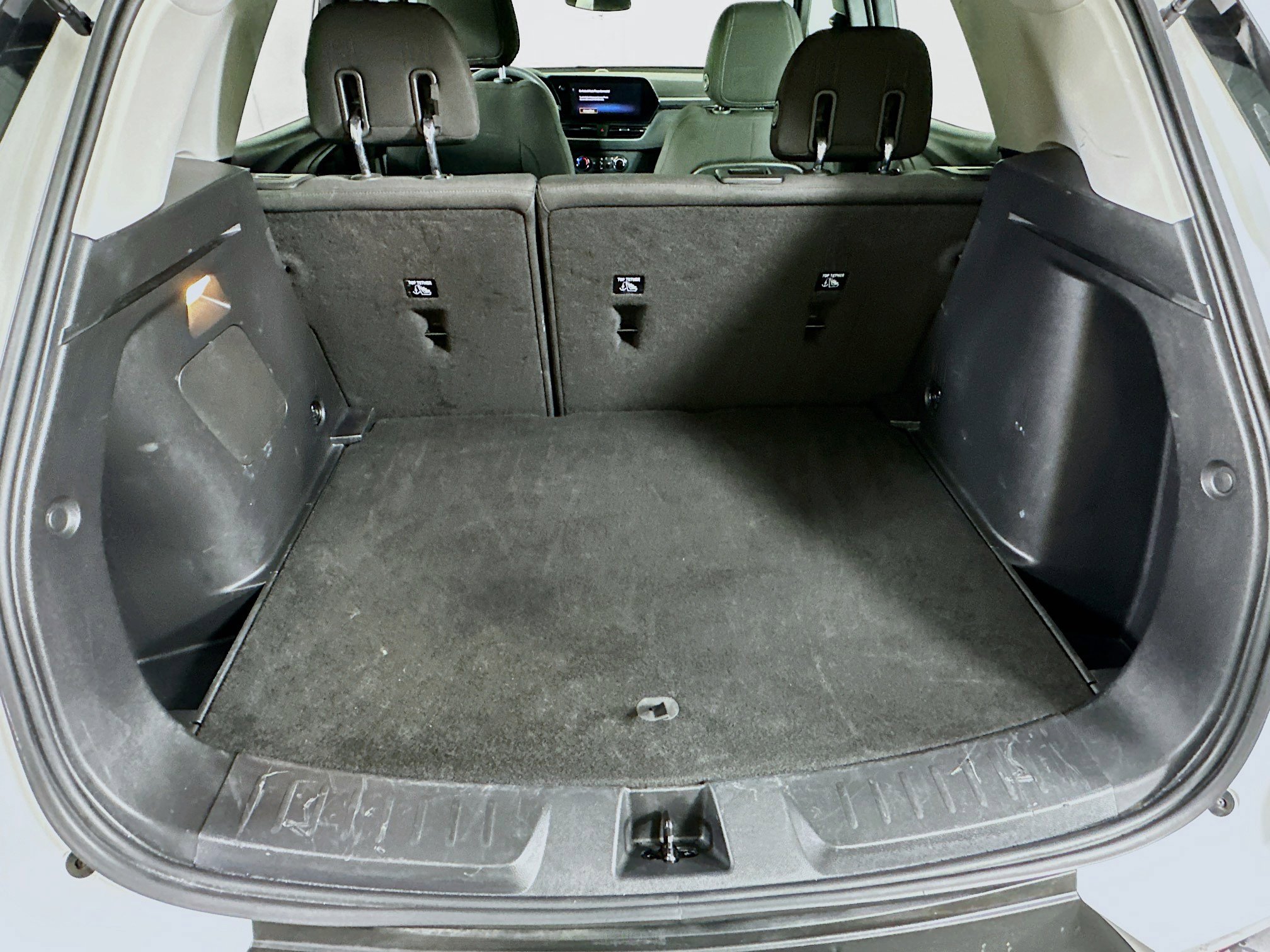 Used 2024 Chevrolet TrailBlazer LS image 28