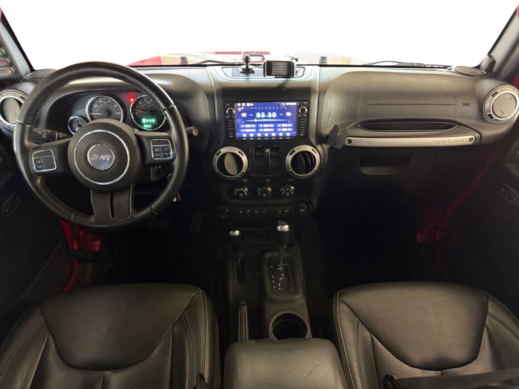 Used 2016 Jeep Wrangler Rubicon w/ Power Convenience Group AWD/4WD image 12