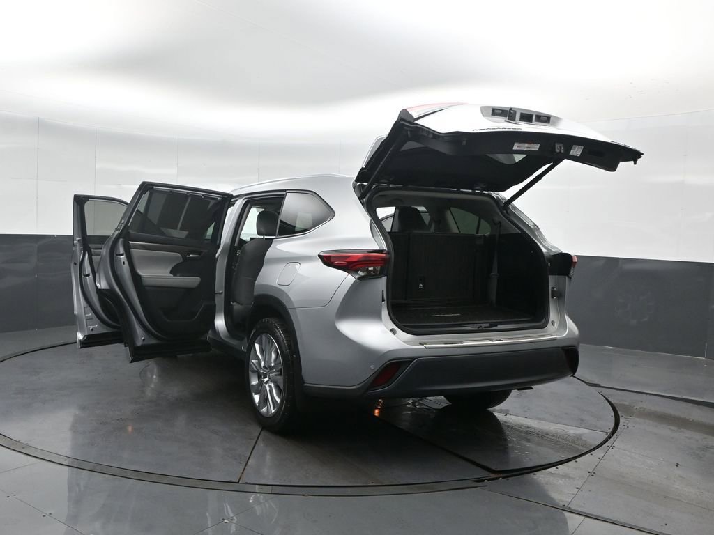 Used 2023 Toyota Highlander Limited image 66