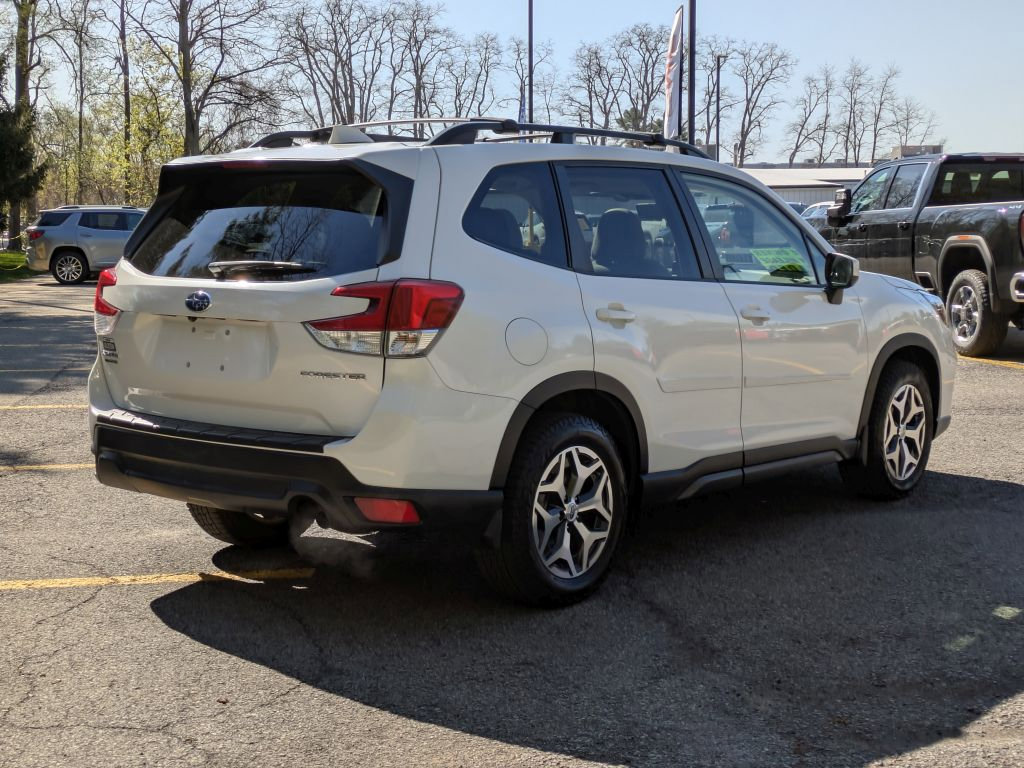Used 2019 Subaru Forester Premium w/ All-Weather Package AWD/4WD image 7
