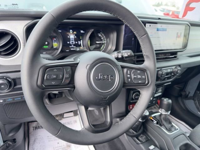 Used 2025 Jeep Wrangler Willys 4xe image 23