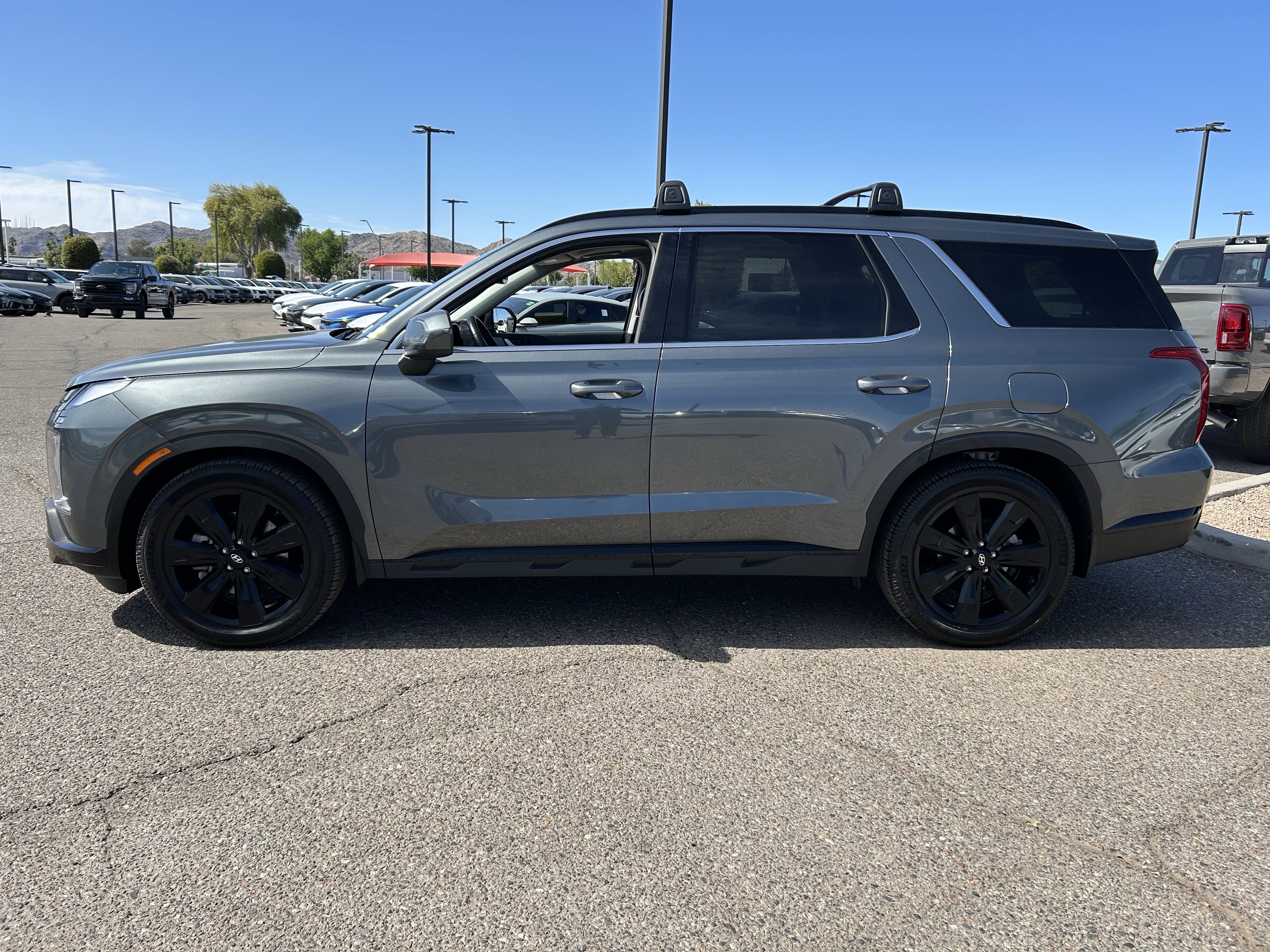 Used 2024 Hyundai Palisade XRT image 3