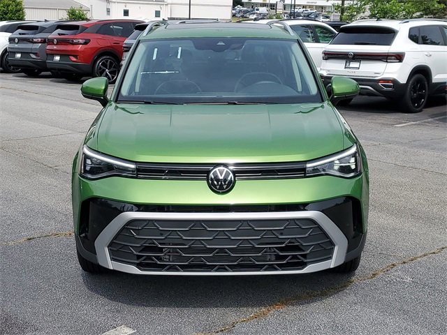 New 2025 Volkswagen Taos SE video 2