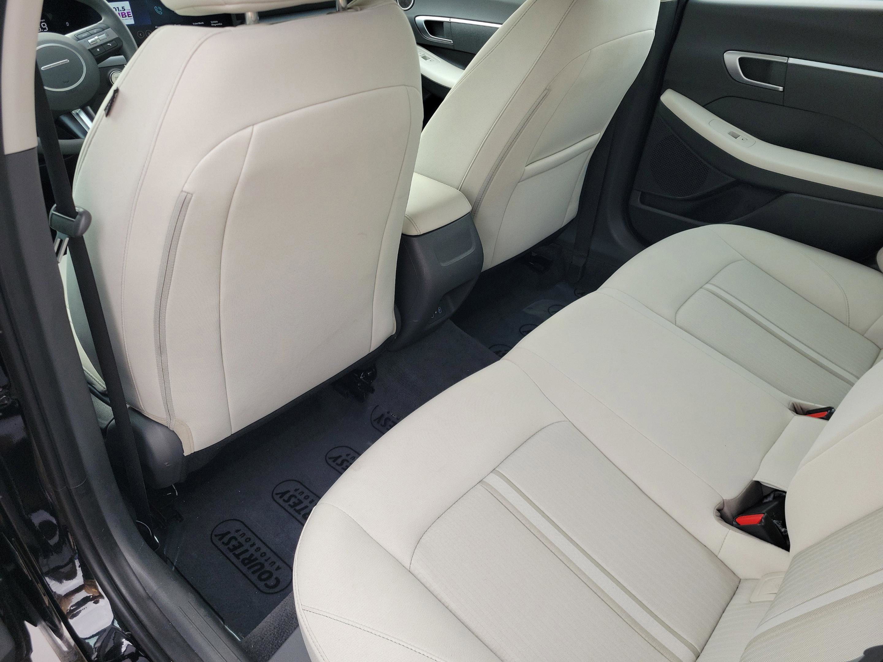 Used 2025 Hyundai Sonata SE image 9