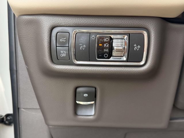 Certified 2021 Lincoln Nautilus Reserve AWD/4WD image 19
