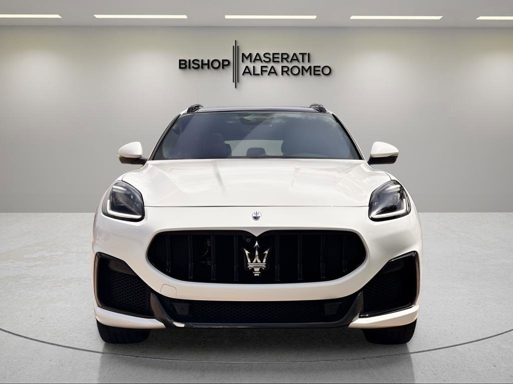 Used 2024 Maserati Grecale Trofeo AWD/4WD image 2