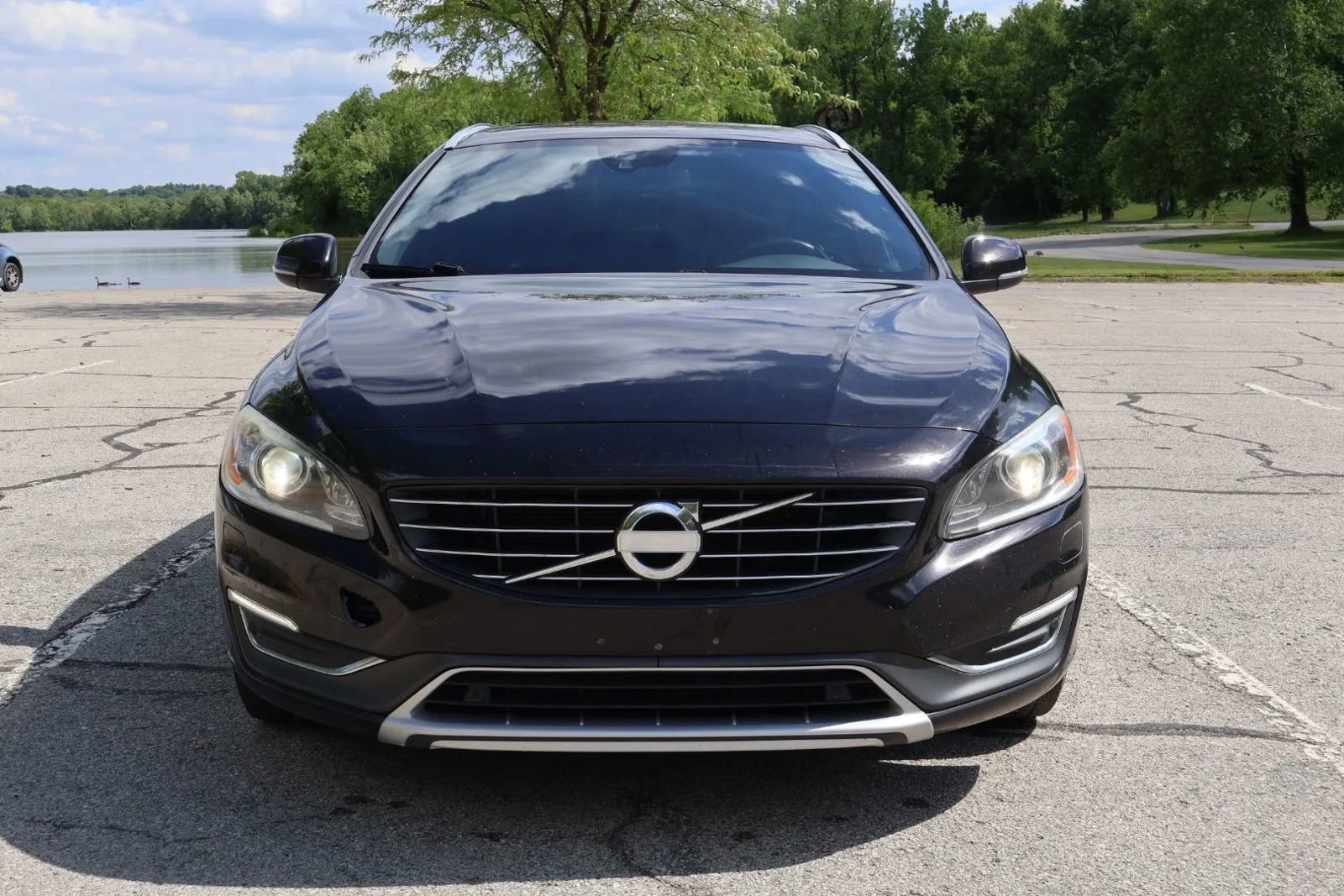 Used 2015 Volvo V60 T5 Premier Plus AWD/4WD image 2