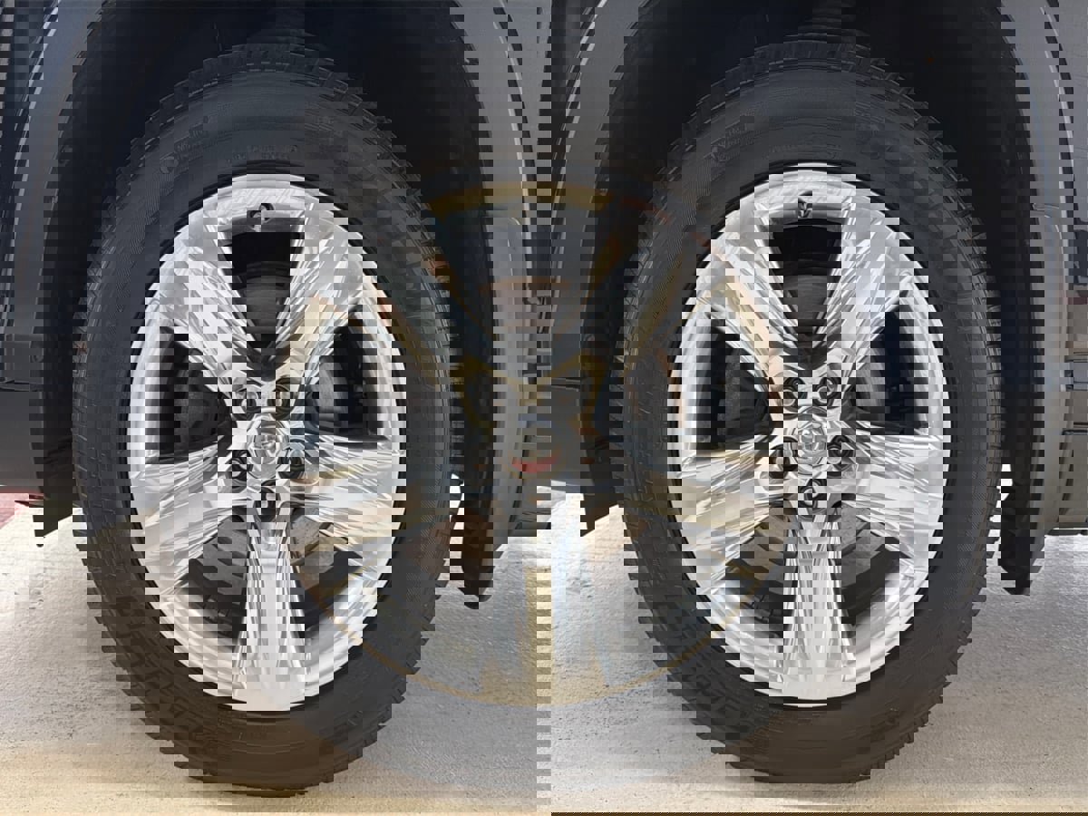 Used 2015 Toyota Highlander Limited image 13