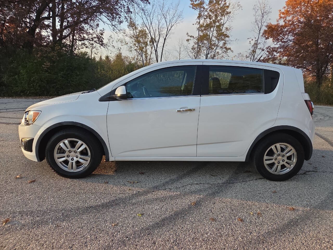 Used 2014 Chevrolet Sonic LTZ image 3