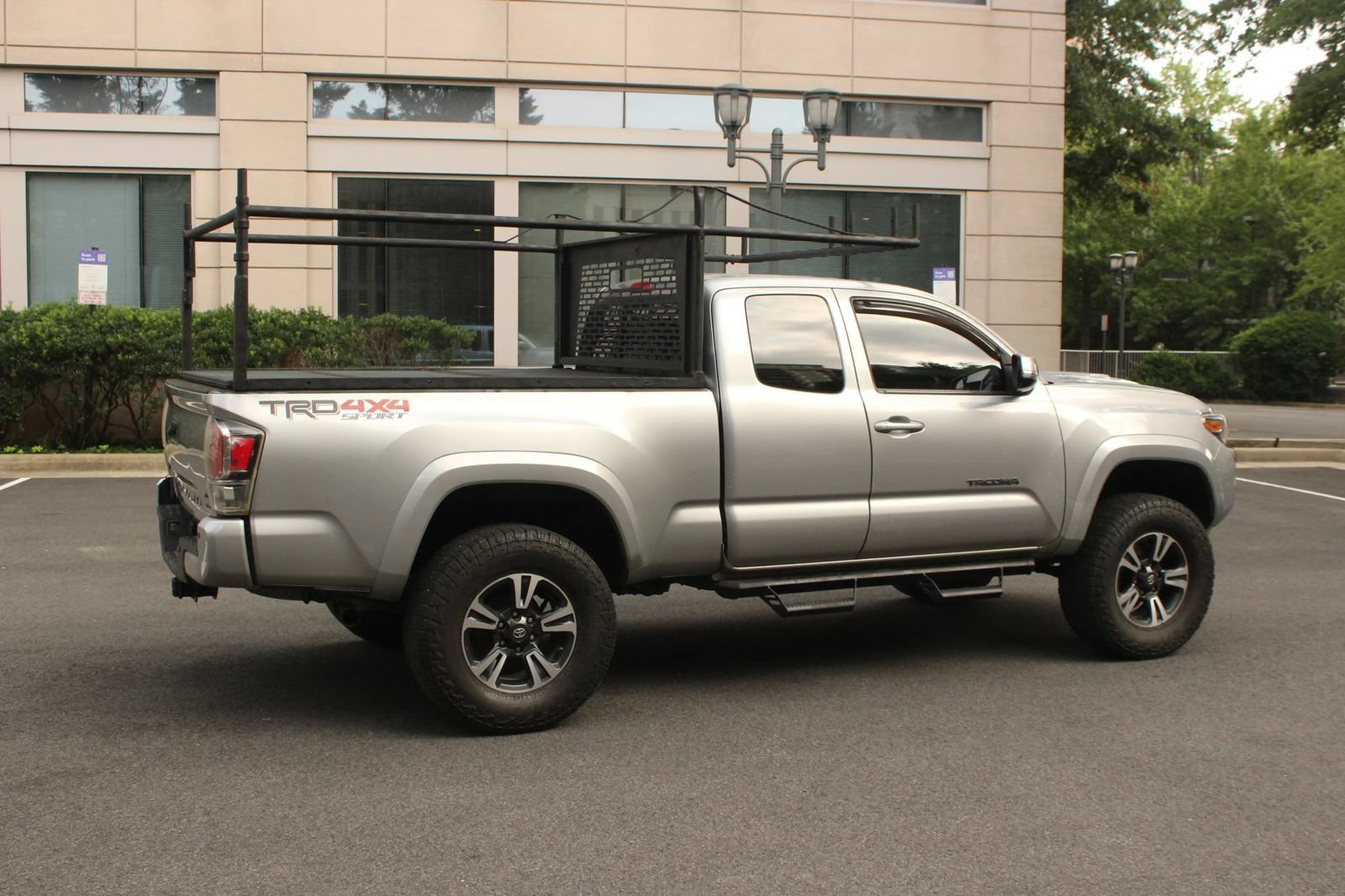 Used 2019 Toyota Tacoma TRD Sport AWD/4WD image 7