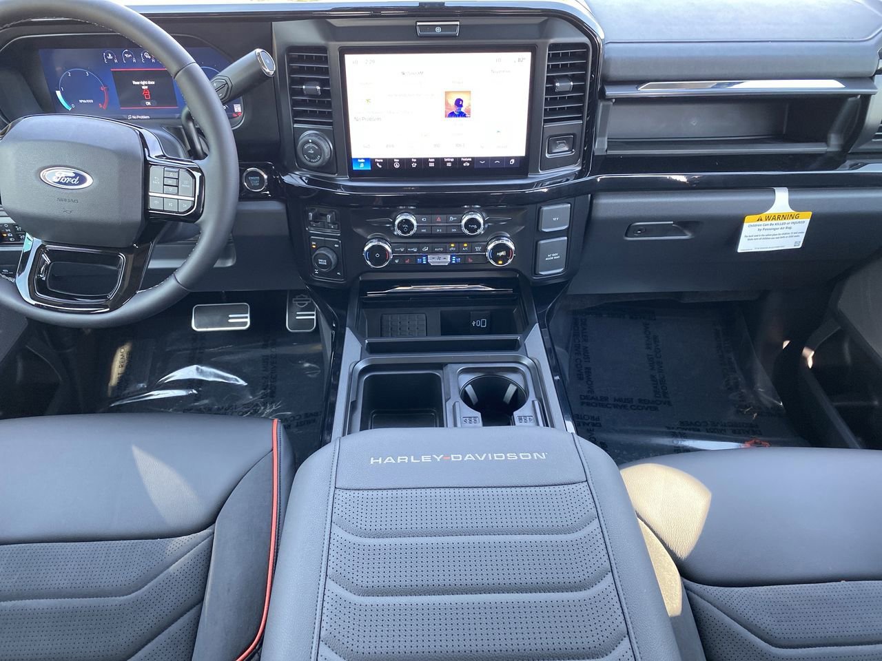 New 2026 Ford F250 Lariat w/ Black Appearance Package image 12