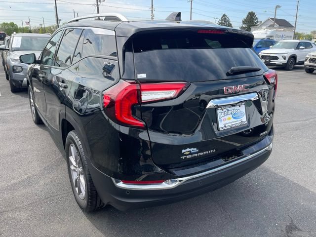 Used 2022 GMC Terrain SLT w/ LPO, Floor Liner Package AWD/4WD image 5