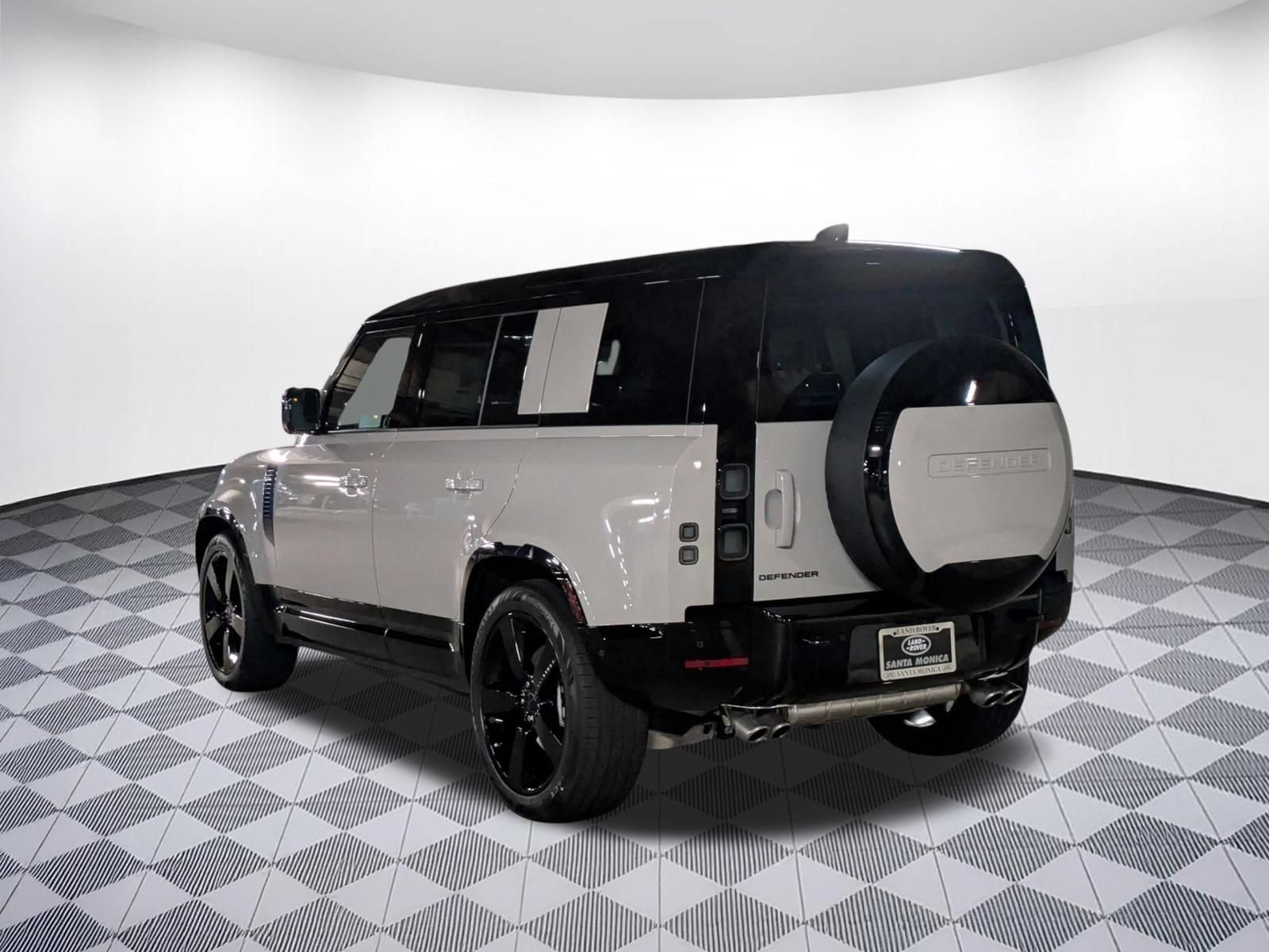 New 2026 Land Rover Defender 110 X-Dynamic SE AWD/4WD image 6