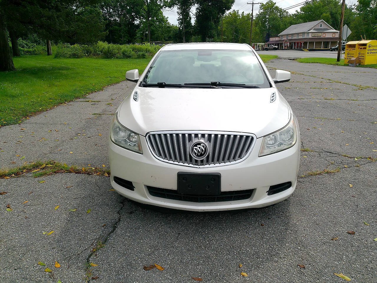 Used 2012 Buick LaCrosse Convenience FWD image 3