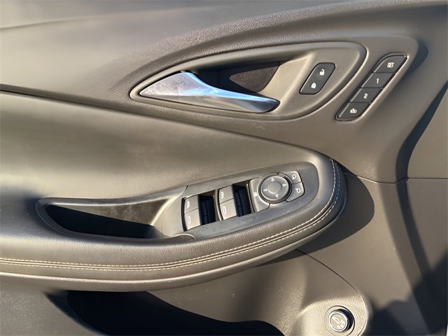 Used 2023 Buick Encore GX Essence w/ Experience Buick Package image 21