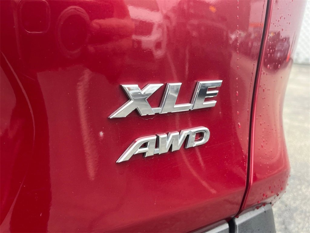 Used 2019 Toyota RAV4 XLE image 33