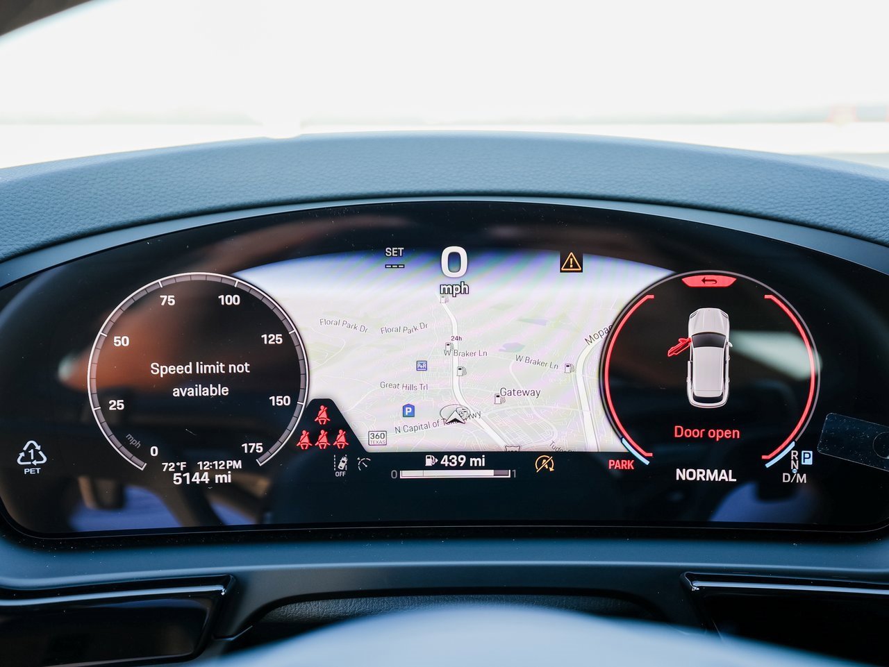 Certified 2025 Porsche Cayenne image 15