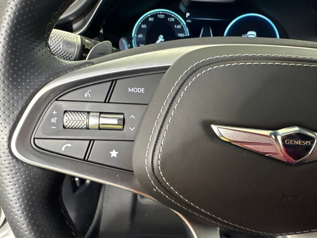 Used 2023 Genesis GV70 3.5T Sport w/ Sport Prestige Package AWD/4WD image 19
