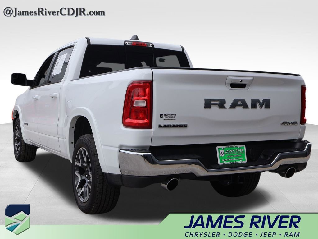 Used 2026 RAM 1500 Laramie AWD/4WD image 3