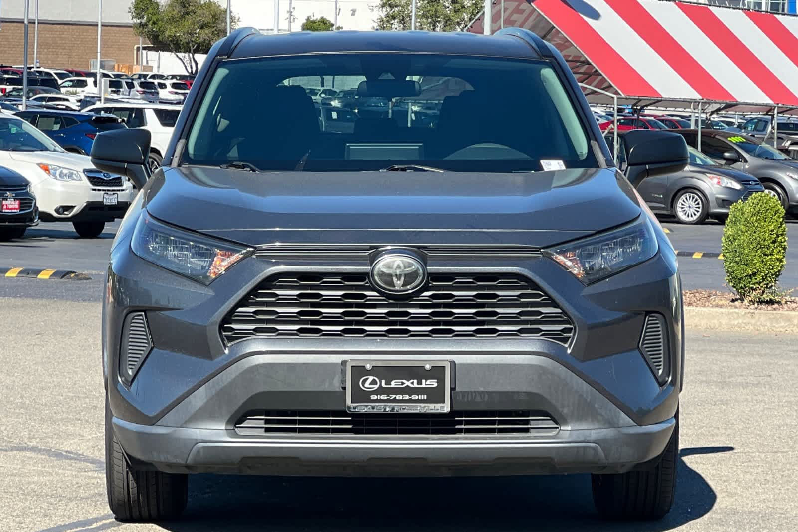 Used 2019 Toyota RAV4 LE FWD image 10