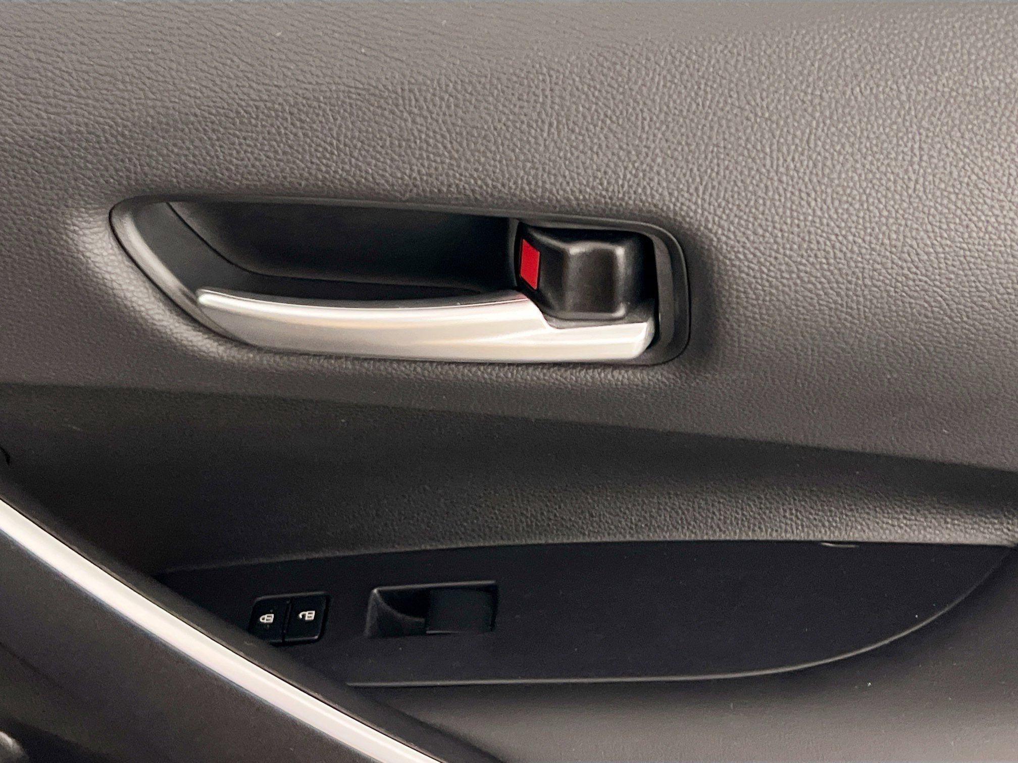 Used 2023 Toyota Corolla SE FWD image 32