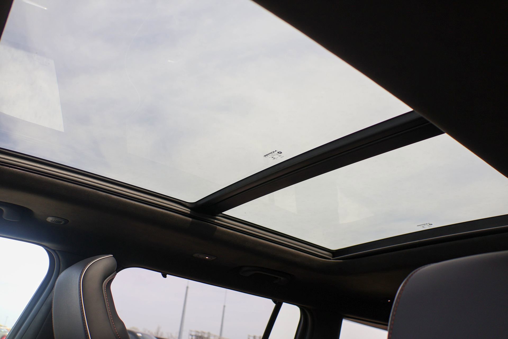 New 2026 Jeep Grand Cherokee L Summit AWD/4WD image 8