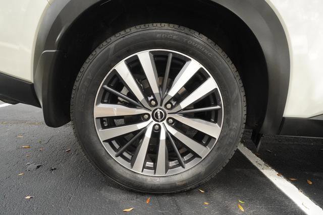 Used 2022 Nissan Pathfinder Platinum w/ Cargo Package image 46