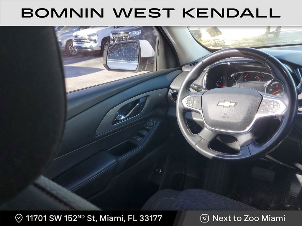 Used 2021 Chevrolet Traverse LT image 16