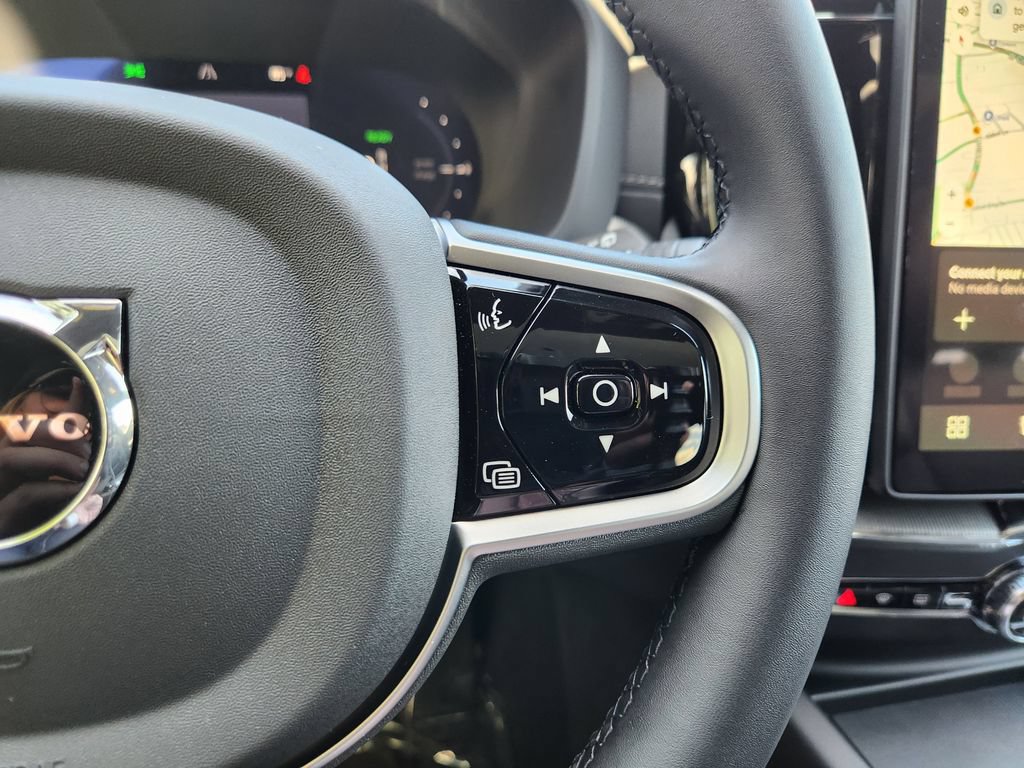 New 2026 Volvo XC60 T8 Ultra w/ Climate Package AWD/4WD image 18
