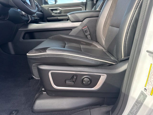 Used 2026 RAM 1500 Laramie AWD/4WD image 17