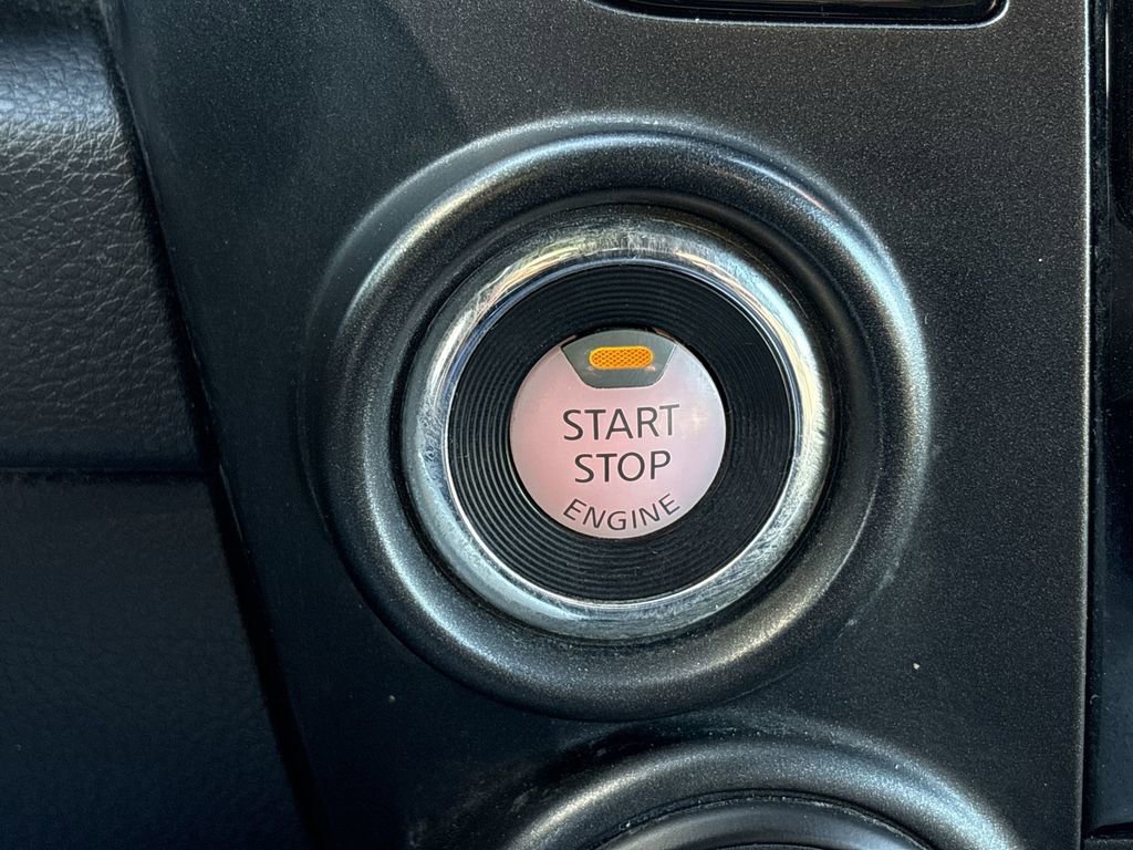 Used 2024 Nissan Titan PRO-4X w/ Pro-4x Convenience Package image 20