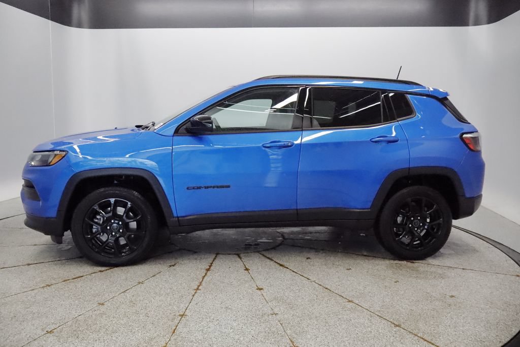 Certified 2026 Jeep Compass Latitude w/ Quick Order Package 29K AWD/4WD image 8