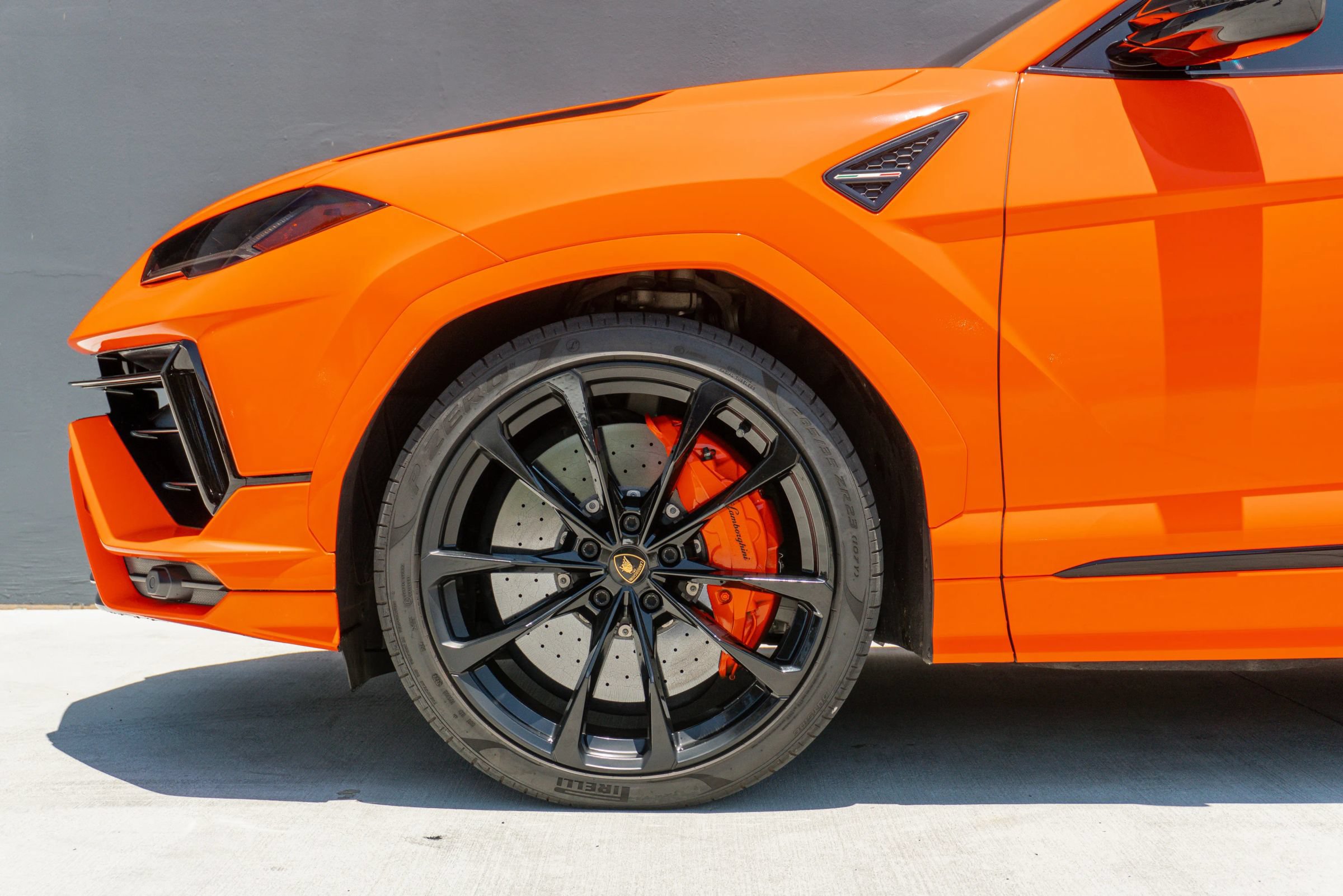 Used 2023 Lamborghini Urus S AWD/4WD image 18