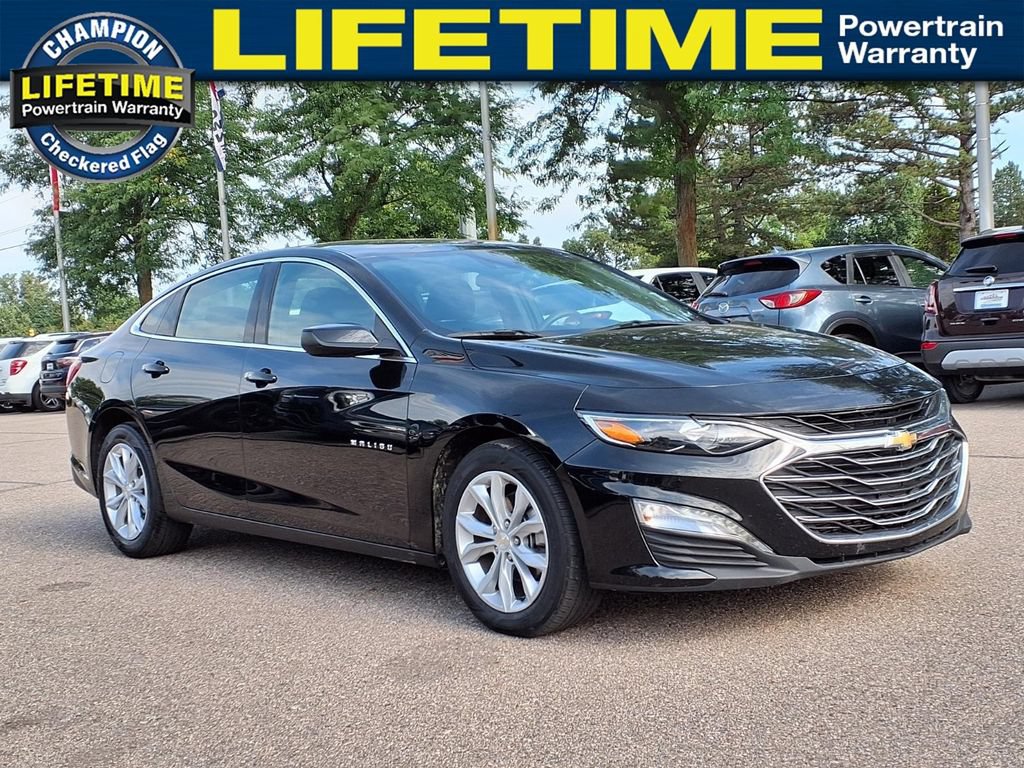 Used 2025 Chevrolet Malibu LT FWD image 3