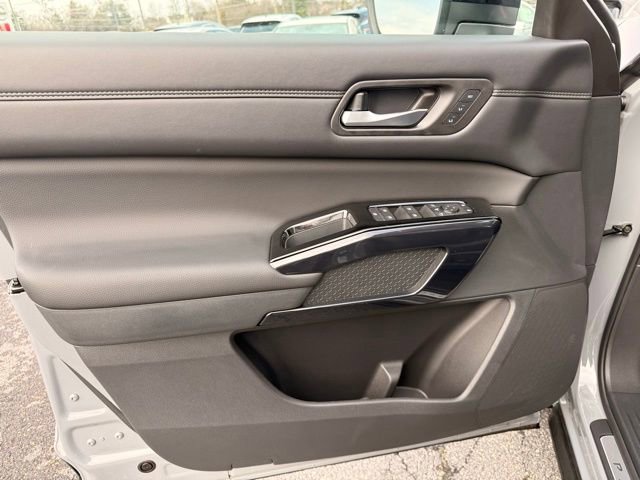 New 2026 Nissan Pathfinder Platinum w/ Cargo Package image 10