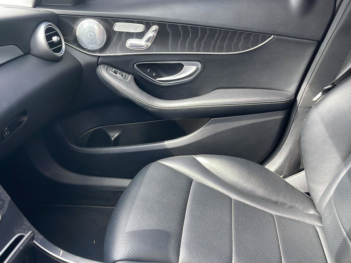 Used 2016 Mercedes-Benz C 300 4MATIC Sedan image 29