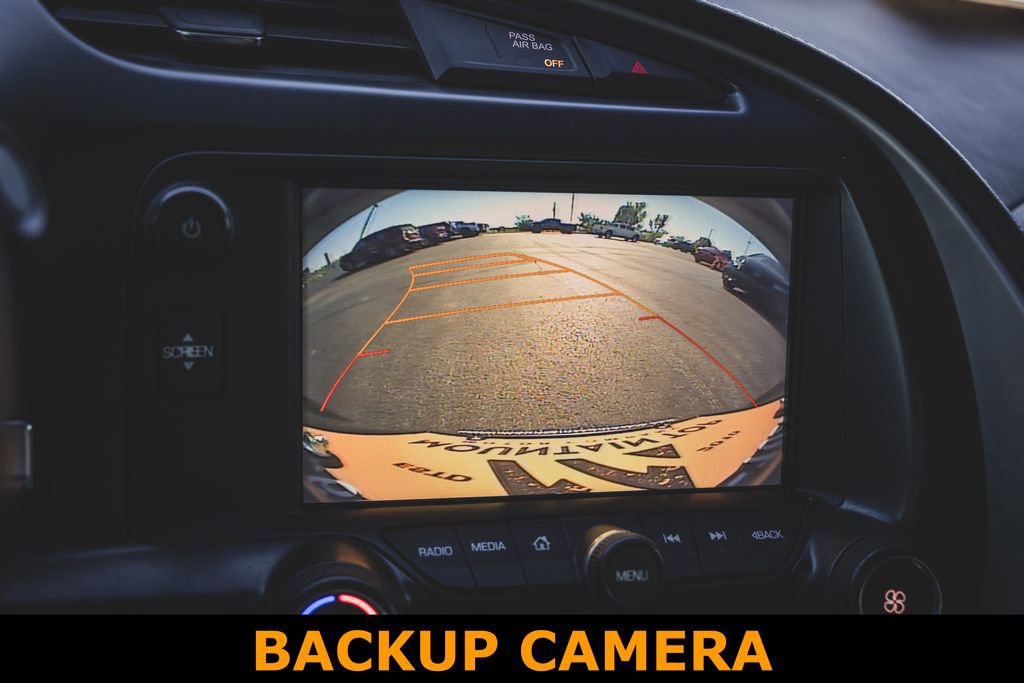 Used 2018 Chevrolet Corvette Stingray Coupe w/ 1LT RWD image 3