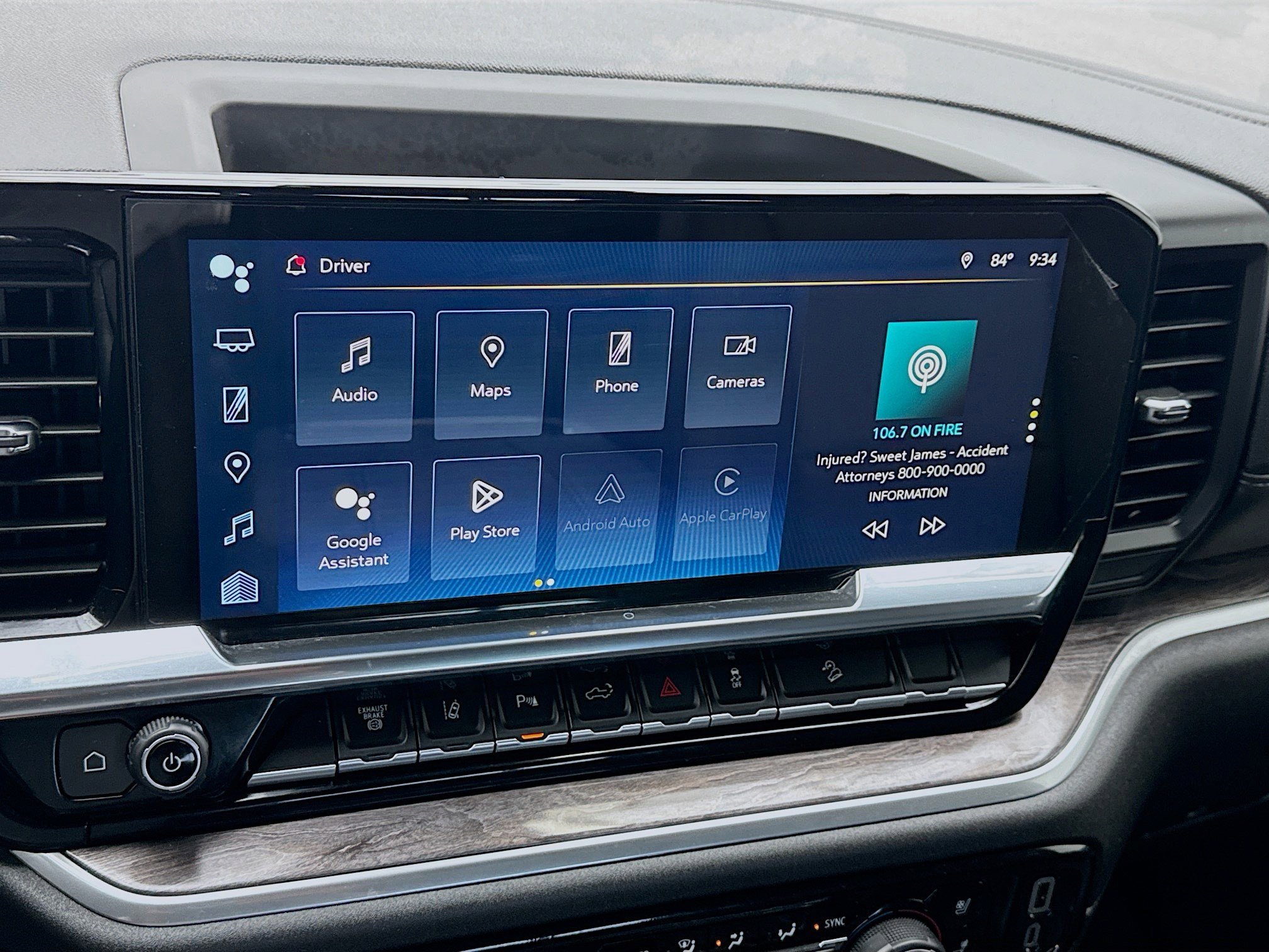 Used 2025 Chevrolet Silverado 2500 LTZ w/ LTZ Plus Package image 9