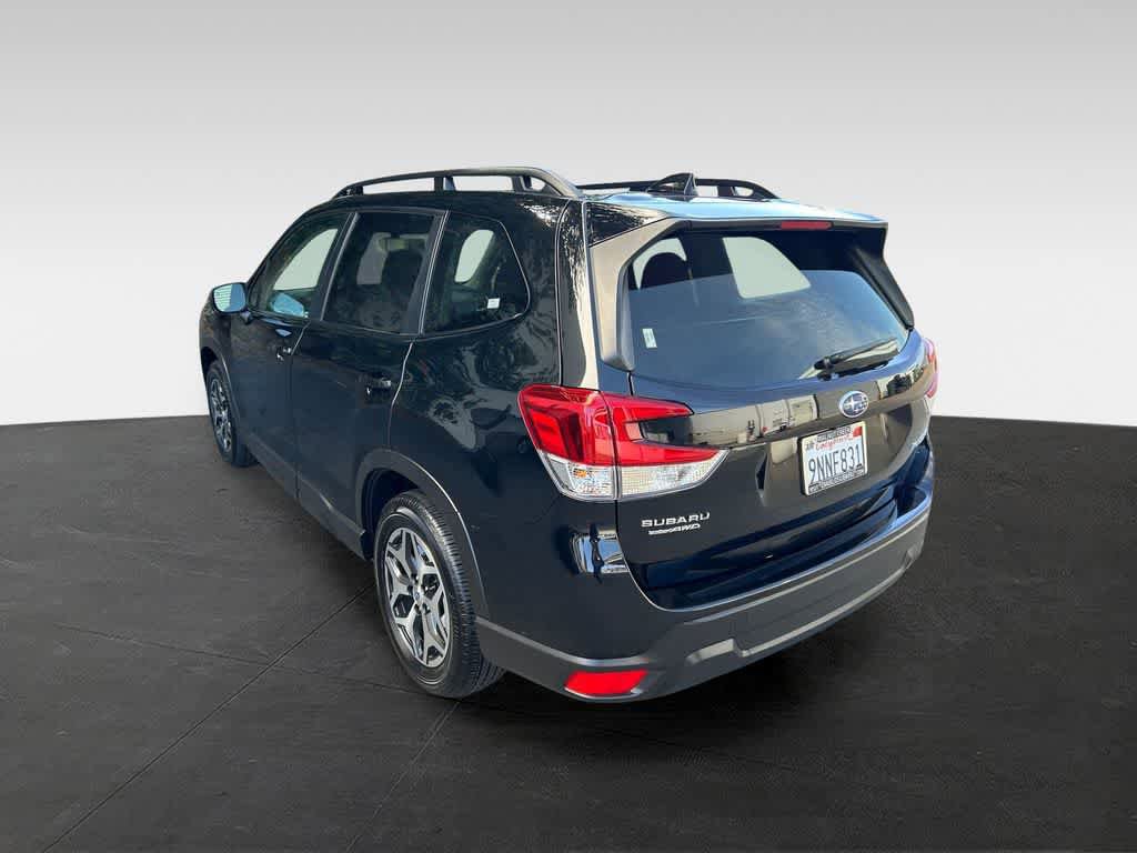 Used 2024 Subaru Forester Premium AWD/4WD image 4