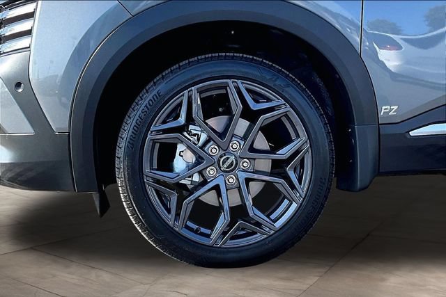 Certified 2026 Nissan Kicks SR FWD image 32