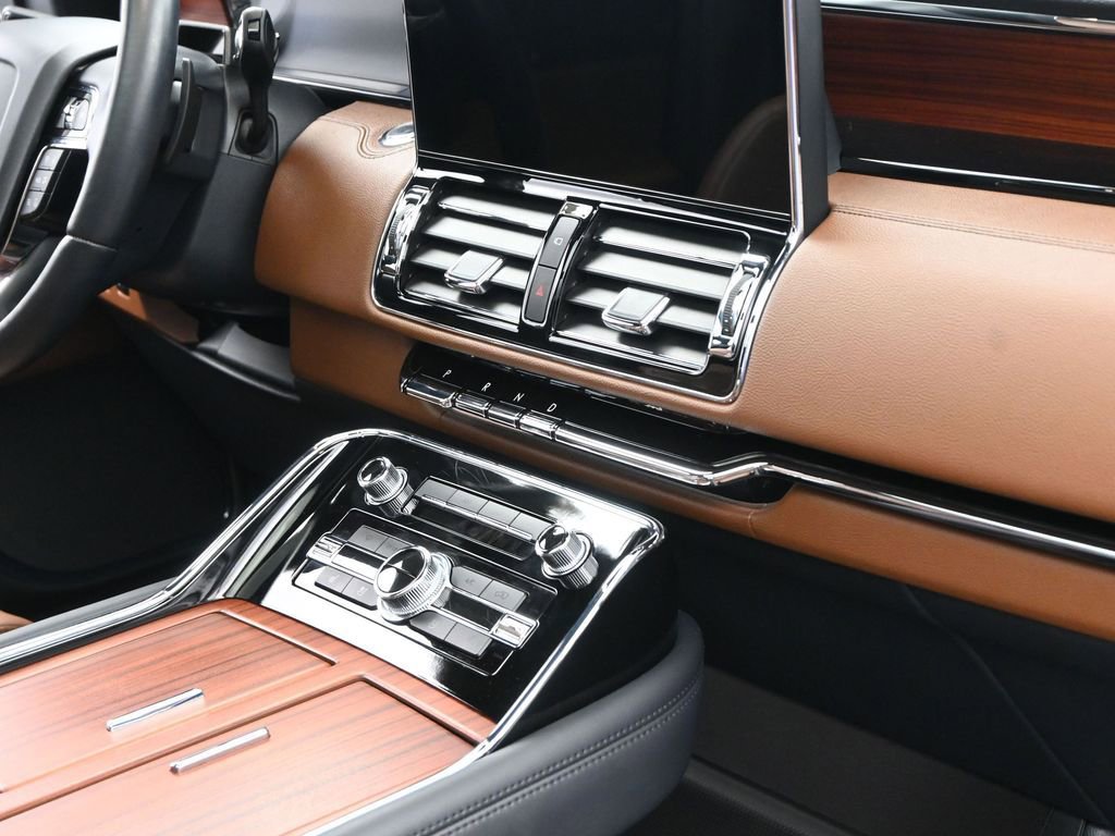 Used 2024 Lincoln Navigator L Reserve image 35