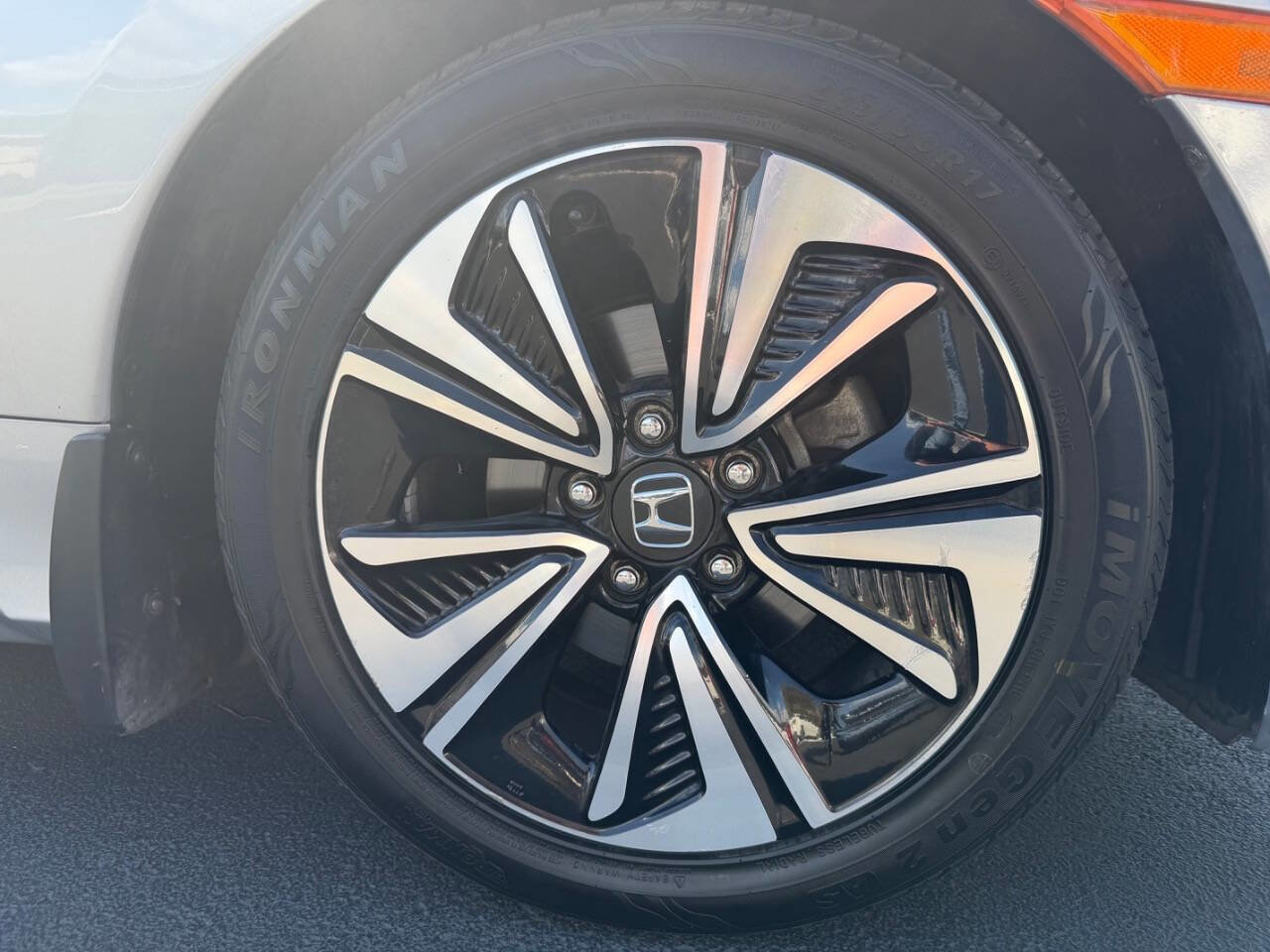 Used 2018 Honda Civic EX-T image 29